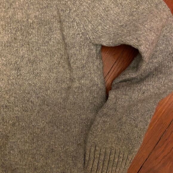 Old Navy Sweater Gray Large SMALL - Picture 2 of 9